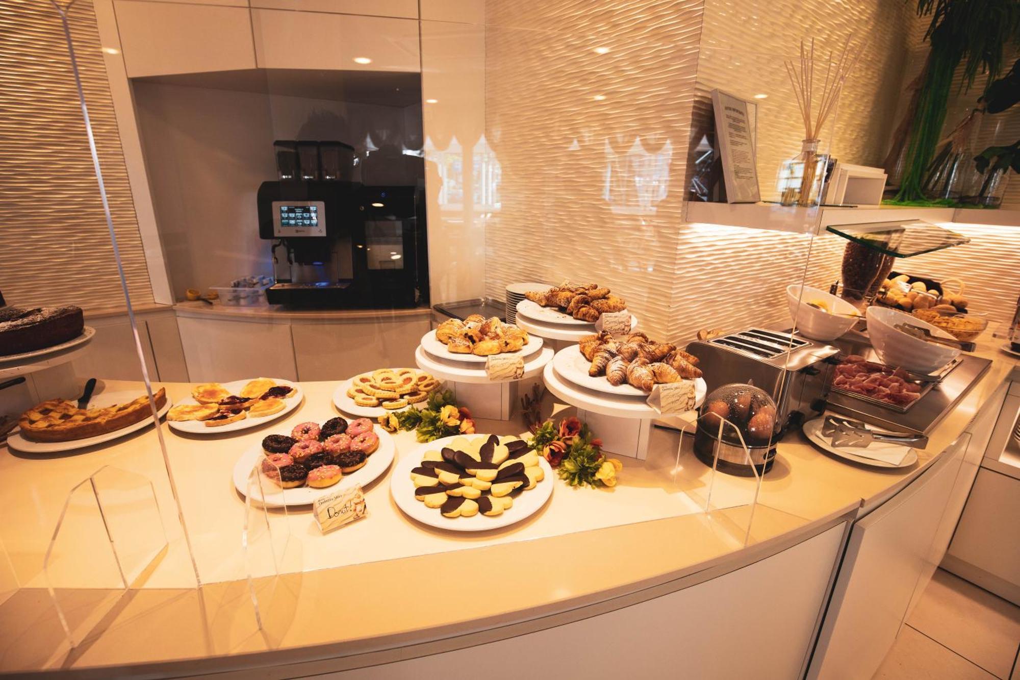 Hotel Ombretta Mare Римини Экстерьер фото
